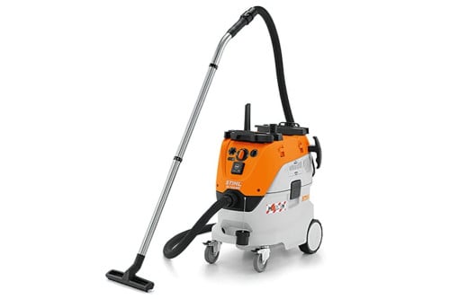 Stihl SE 133 ME Odkurzacz, 1,4 kW / 4.500 l/min do czyszczenia na sucho i mokro klasy M