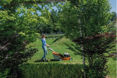 Stihl RM 650 V Kosiarka z napędem Vario — nr 63640113401