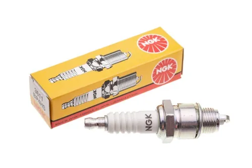 Świeca zapłonowa NGK BP4HS Yamaha QT50 — nr 3611