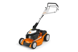 Kosiarka Stihl RM 650 VE z napędem Vario i rozrusznikiem elektrycznym.