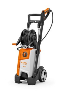 Mocna myjka Stihl RE 140 PLUS do domu i ogrodu.