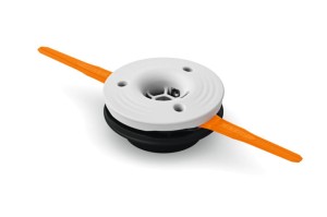 Stihl PolyCut 28-2 głowica tnąca z pomarańczowymi nożykami z tworzywa do koszenia.