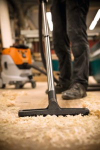 Odkurzacz Stihl SE 133 ME do czyszczenia na sucho i mokro.