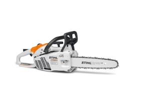 Stihl MS 194 C-E Pilarka spalinowa z silnikiem 2-MIX i systemem ErgoStart na białym tle.