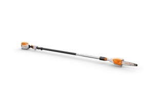 Stihl HTA 86 Podkrzesywarka akumulatorowa na białym tle.
