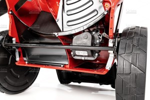Kosiarka CEDRUS 53cm Honda GCV200 3w1 z napędem ALUMINIOWA widziana z bliska.