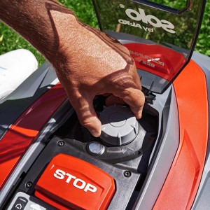 127696-robotic-lawnmower-robolinho-822-w-webshop-mood-5.jpg