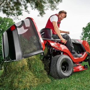 127712-tractor-t22-105-4-hd-a-v2-webshop-mood-5_v1.jpg