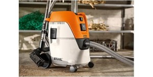 Stihl SE 62 E Odkurzacz warsztatowy do czyszczenia na mokro i sucho.