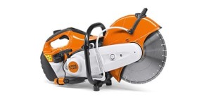 Przecinarka Stihl TS 420 z tarczą diamentową.
